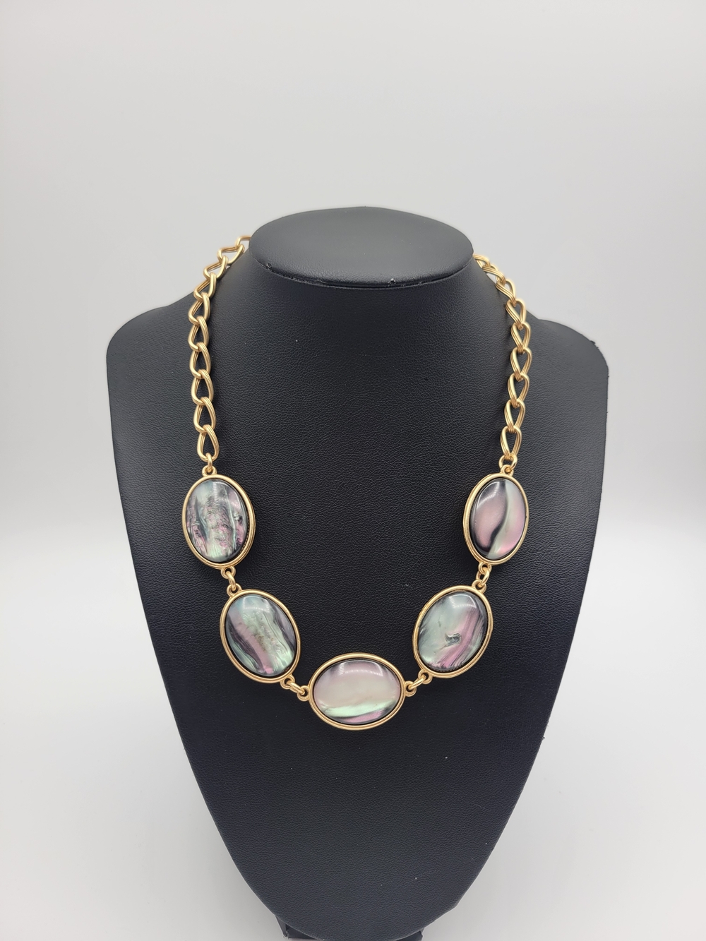 DESIGNER INSPIRED VINTAGE STYLE GEMSTONE GOLD TONE METAL CHOKER NECKLACE